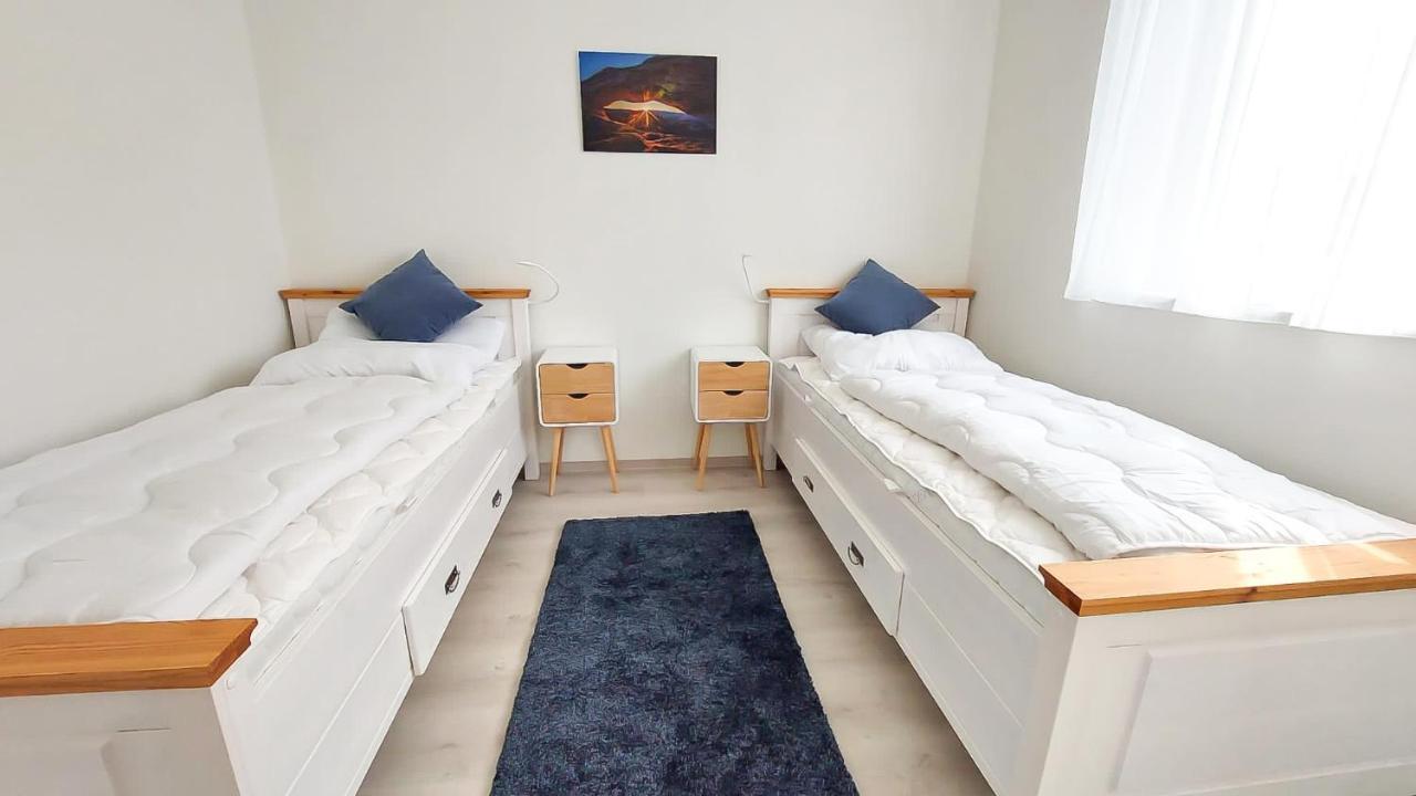 Hangar 19 Wohnung Seerose 2-3 Schwerin  Luaran gambar